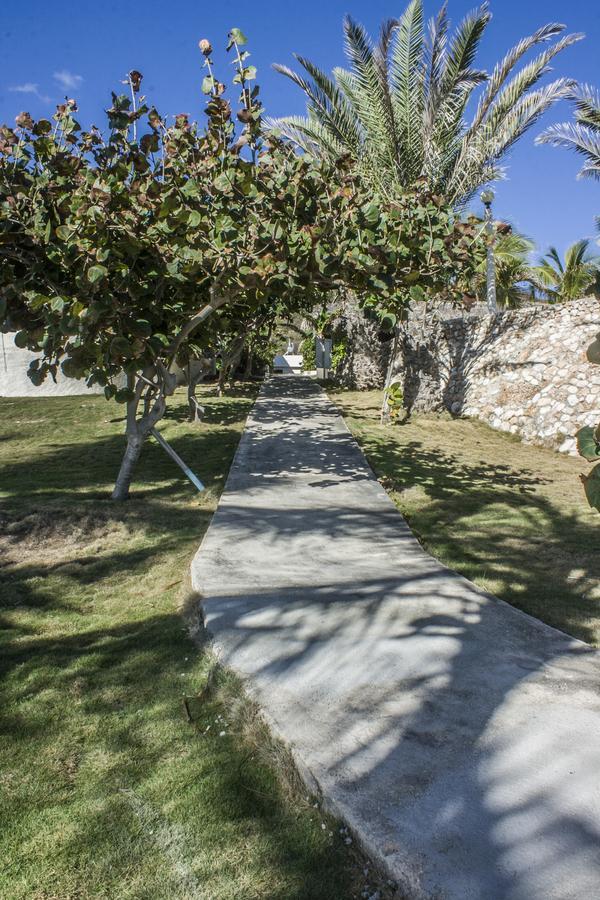 Hotel Playazul Barahona Exterior photo